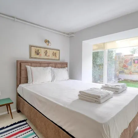 Modern Cozy Private Garden 2bd Hidden Gem 268 *