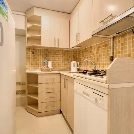 Modern Cozy Private Garden 2bd Hidden Gem 268 Apartamento Estambul