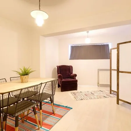 Modern Cozy Private Garden 2bd Hidden Gem 268