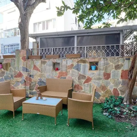 Modern Cozy Private Garden 2bd Hidden Gem 268 *